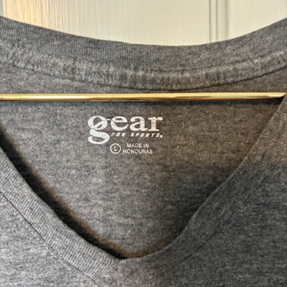 Brown U. t-shirt - Picture 2 of 4